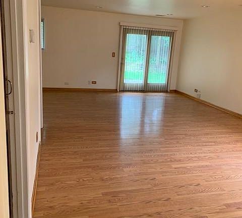 3rd image of 703 Rosner Dr