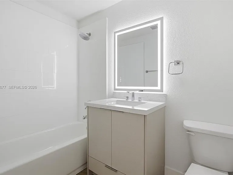 82 SW 3rd Ct — Photo 5