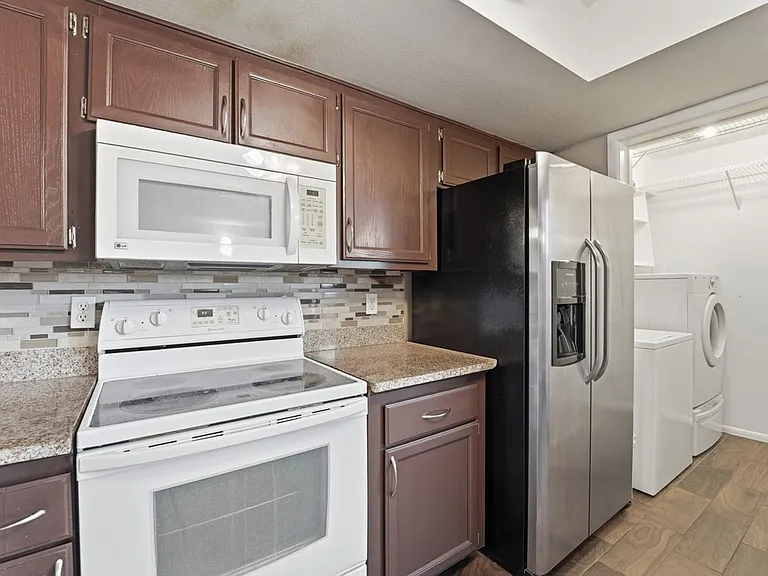 19601 N 7th St #1096 — Photo 18