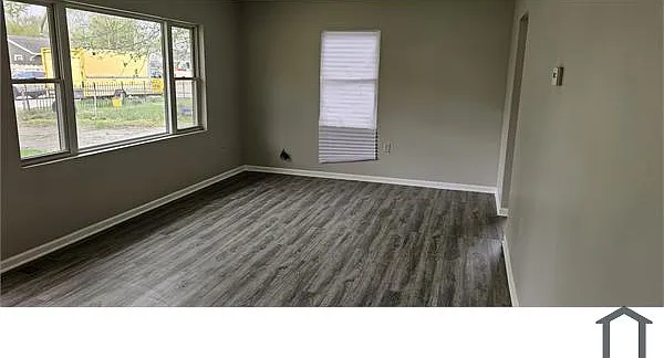 303 Louis Rd — Photo 2