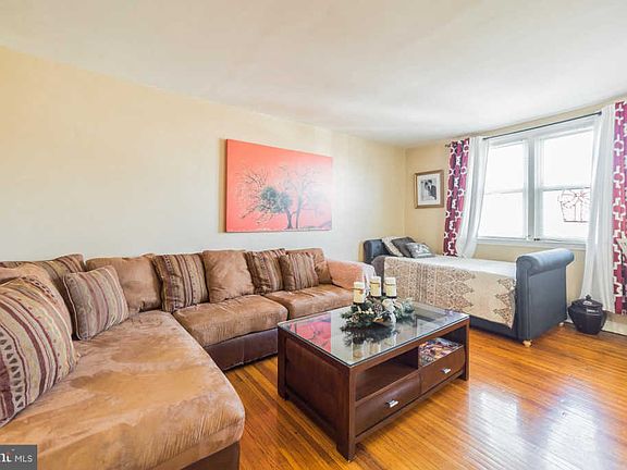 4th image of 2222 Longshore Ave