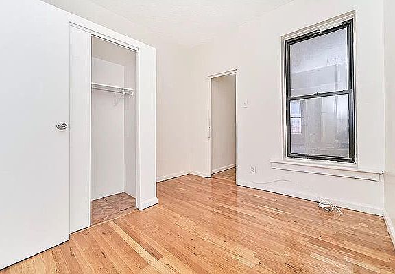 3rd image of 118 E 116th St #3R