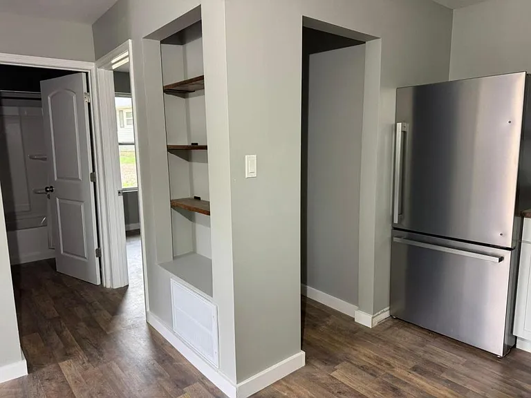 220 S Fisk Ave — Photo 9