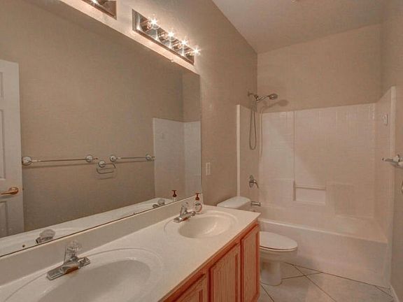 4th image of 11828 W Virginia Ave