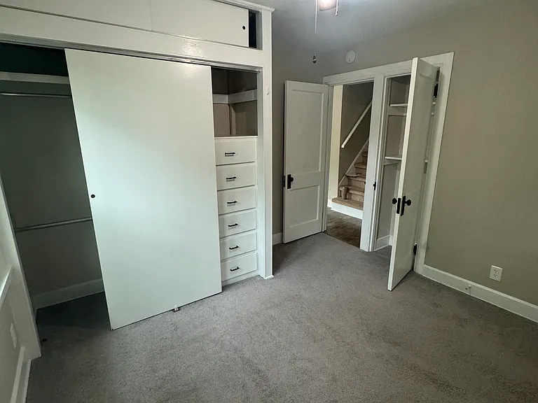 283 Oak St — Photo 11