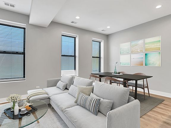 2nd image of 3032 N Lincoln Ave #2
