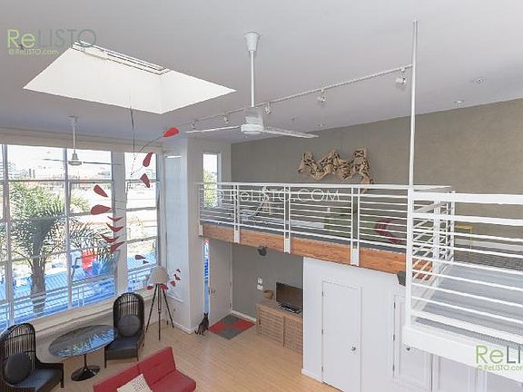 2nd image of 301 Rhode Island St #B15