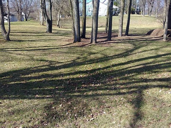 2nd image of 0 Circle Dr