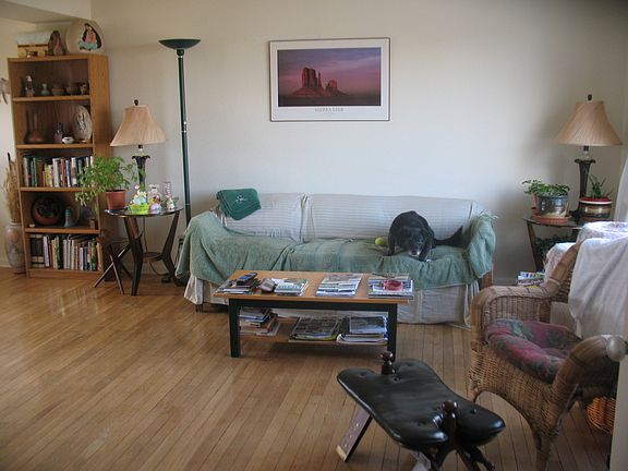 2nd image of 393 Hickory St Unit B
