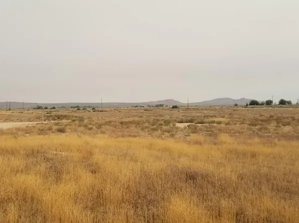 E Avenue H, Lancaster, CA 93535