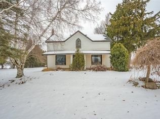 135 Robinson Rd, Brant, ON N3T 5L7