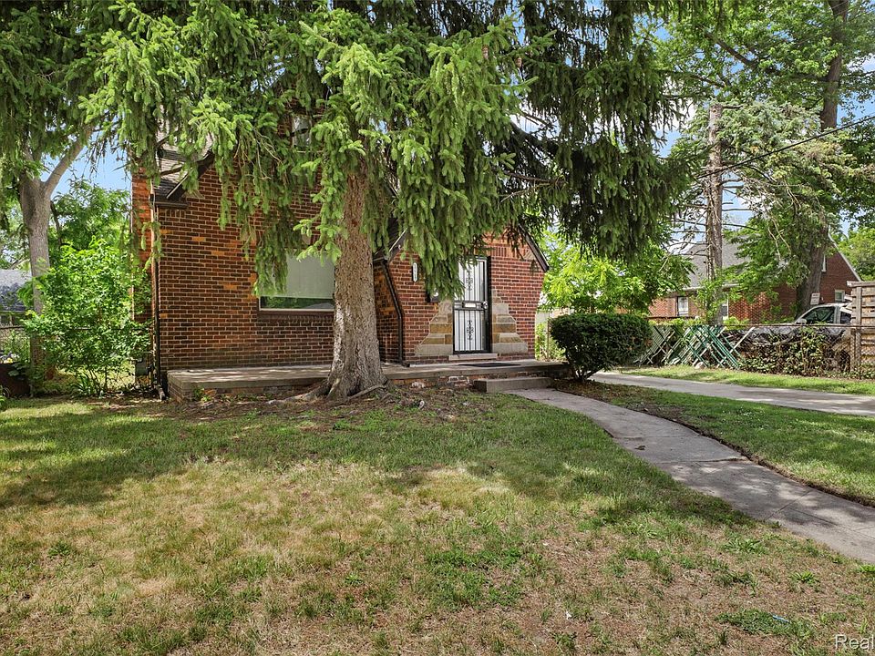 1st image of 17717 Avon Ave