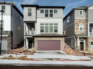 4504 Peak Crst View, Colorado Springs, CO 80918