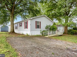 18 Midland Dr, Millersburg, PA 17061
