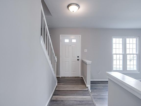 2nd image of 3112 Benton Square Dr