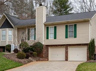 307 31st Avenue Ct NE, Hickory, NC 28601