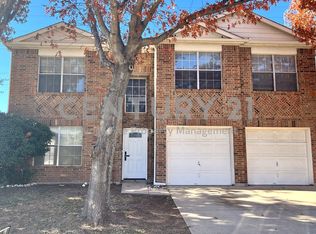 1212 Cheyenne Ct, Saginaw, TX 76131