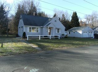 40 Floral Ave, Westfield, MA 01085