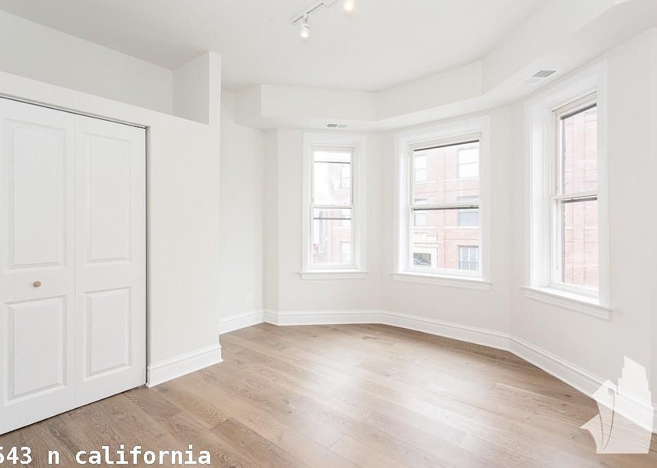 1st image of 2543 N California Ave #511