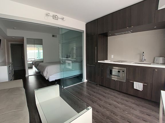 5th image of 155 Yorkville Ave #108307269