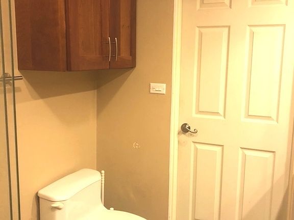 5th image of 1864 Grove St APT C