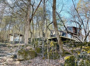 20281 Rock Creek Rd, Cassville, MO 65625