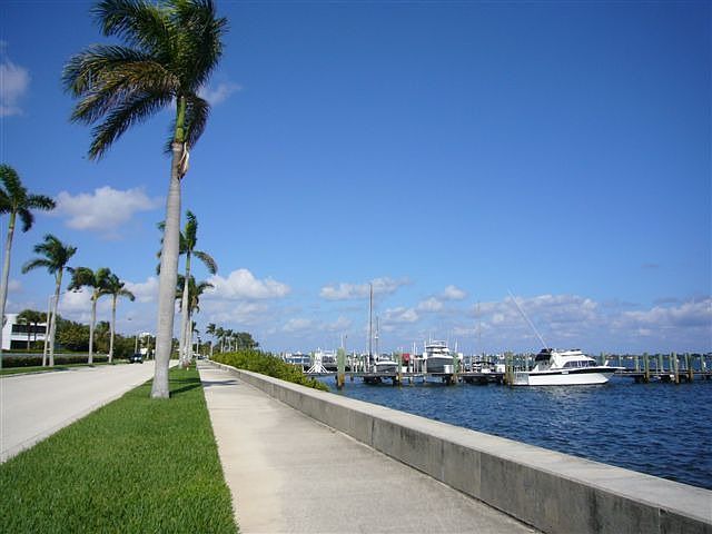 1st image of 3705 S Flagler Dr APT 18