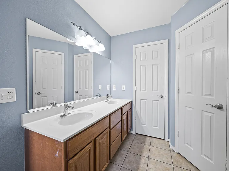 851 Honeysuckle Dr — Photo 20
