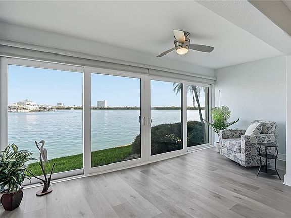 5th image of 868 Bayway Blvd APT 101