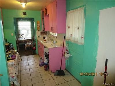 4th image of 1400 W Alys Pl