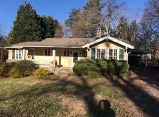 414 Laurel Ln, Lookout Mountain, TN 37350