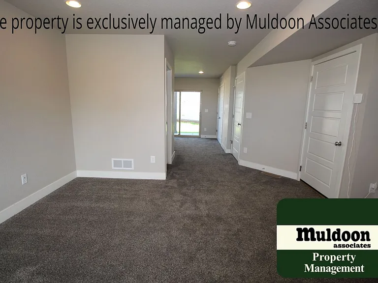 9204 Timberlake Loop — Photo 28
