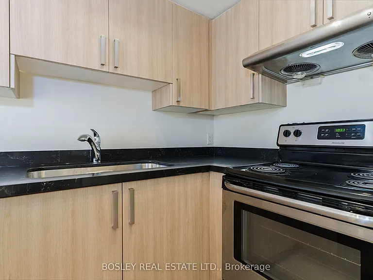 100 Strachan Ave #606 — Photo 11