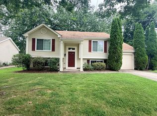 3814 Beech Down Dr, Chantilly, VA 20151