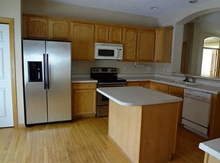 812 NE Rosewood Ln, Ankeny, IA 50021