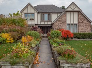 34702 Navin Ave, Livonia, MI 48152