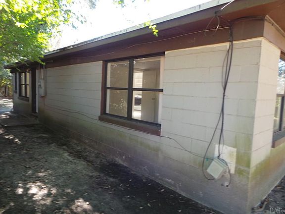 2nd image of 33 Pen Haven Dr