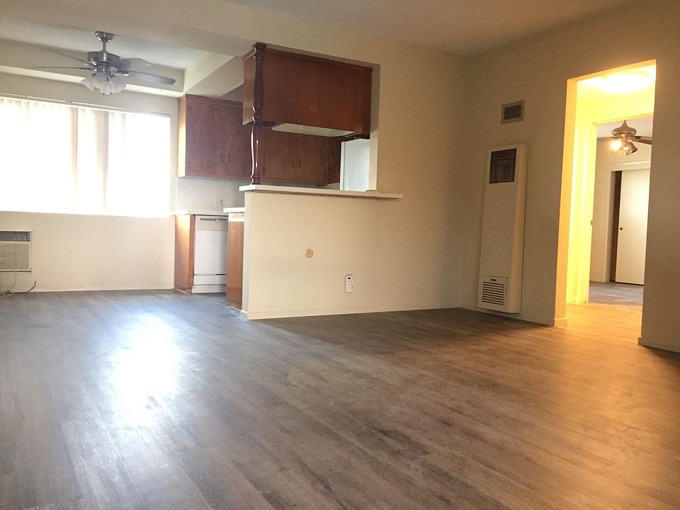 1st image of 1208 S Marengo Ave APT O