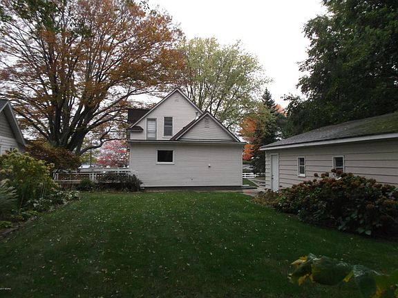 4th image of 1638 S Shore Dr
