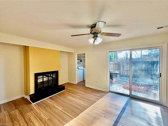 5th image of 383 Circuit Ln Unit E
