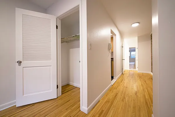 Rented by Buchbinder & Warren | media 17