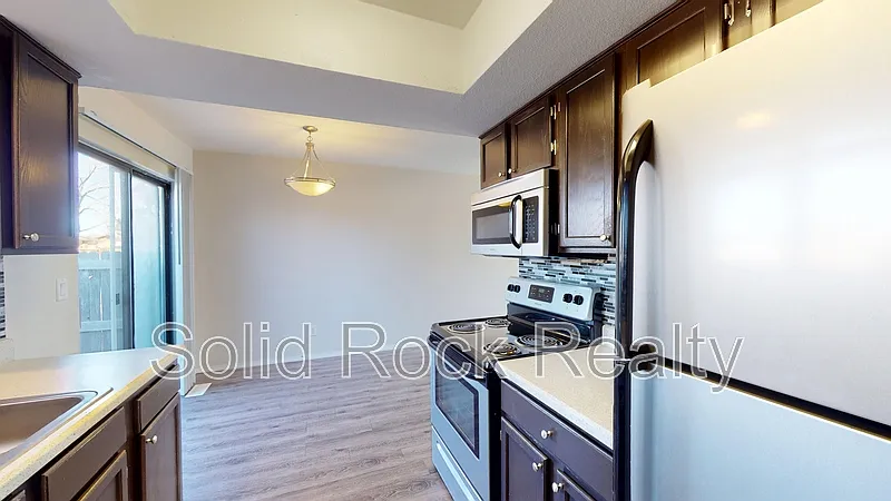 2 bed, 1.5 bath, 960 sqft, $1,500 — Photo 4