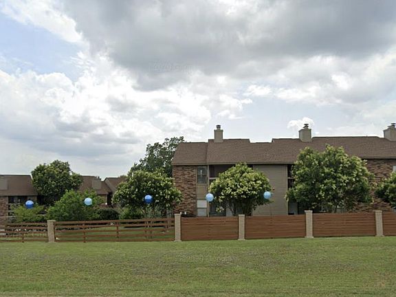 Street view of Villas at Spring Park on Loop 337