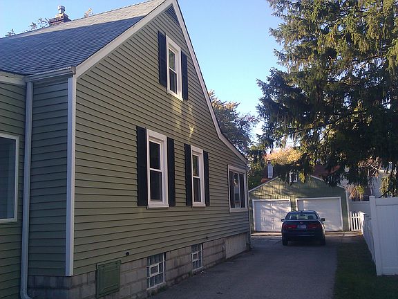 Driveway leading to garage