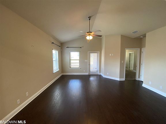 5th image of 11669 Alameda Ct