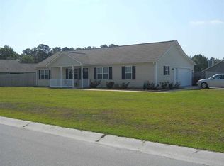 236 Loren Rd, Hubert, NC 28539