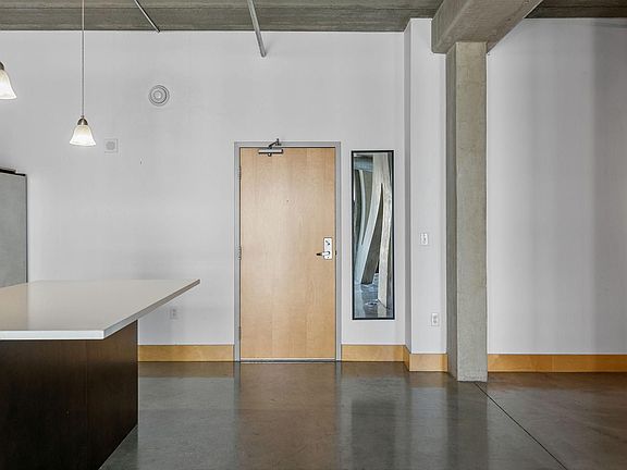 5th image of 345 6th Ave N Unit 406