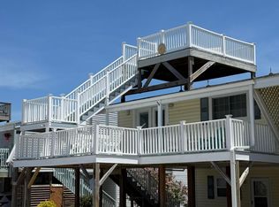 113 Dunes Ct #B, Atlantic Beach, NC 28512