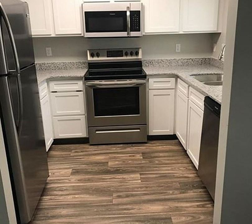 1st image of 3320 Auburn Way S #8444542