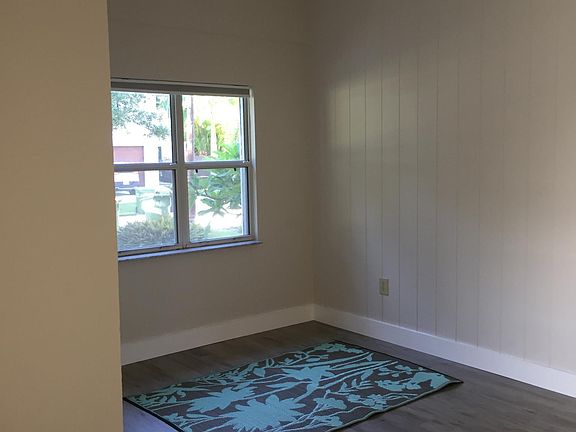 5th image of 2657 Floyd St